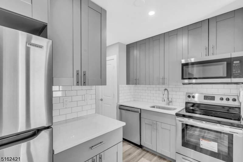 1300 Fulton St - Photo 1
