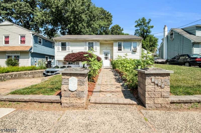 1342 W 3 Rd St - Photo 1