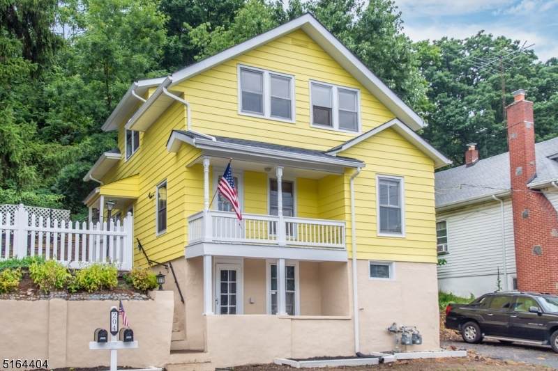 204 Barnert Ave - Photo 1