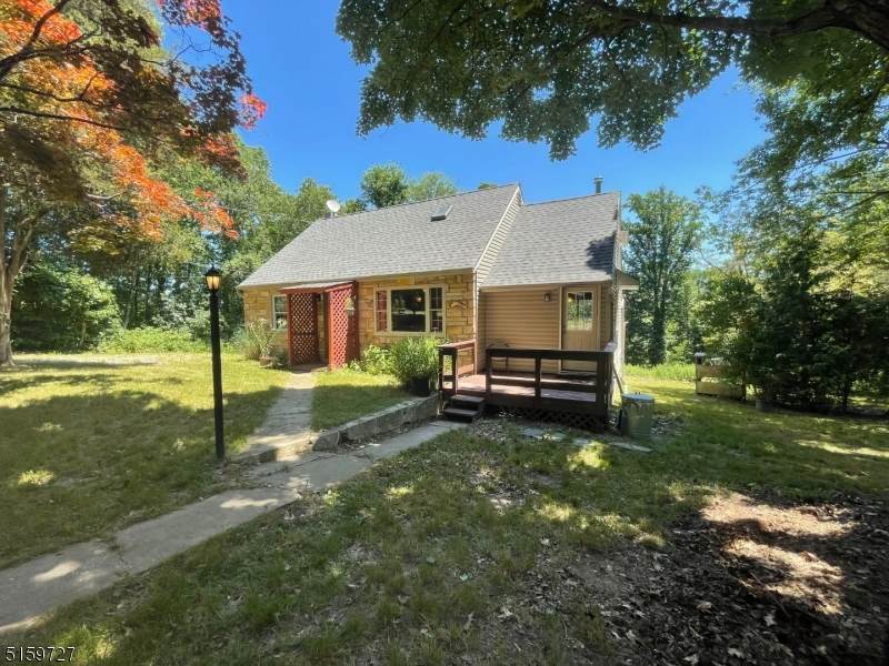 913 Thoenig Rd - Photo 1