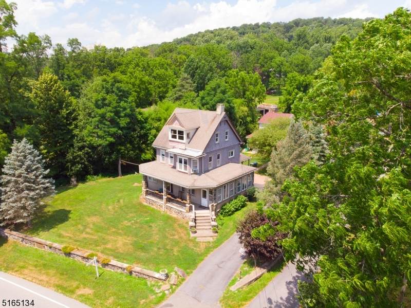 327 Liberty Rd - Photo 1