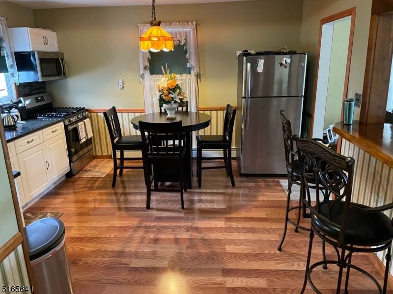 90 Tappan St - Photo 1