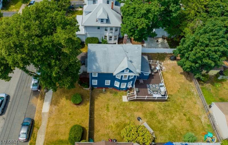 93 Rosemont Ave - Photo 1