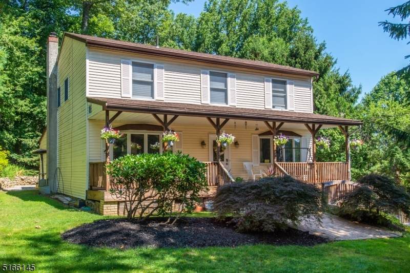 405 Millbrook Ave - Photo 1