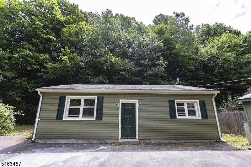74 Riverside Rd - Photo 1