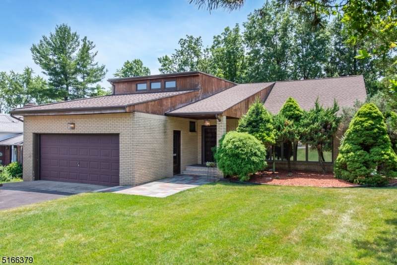 57 Brantwood Pl - Photo 1