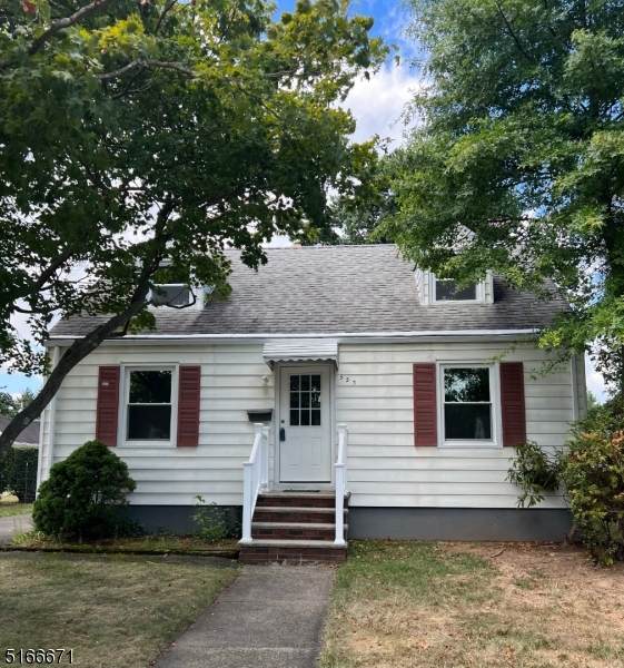 553 Carleton St - Photo 1