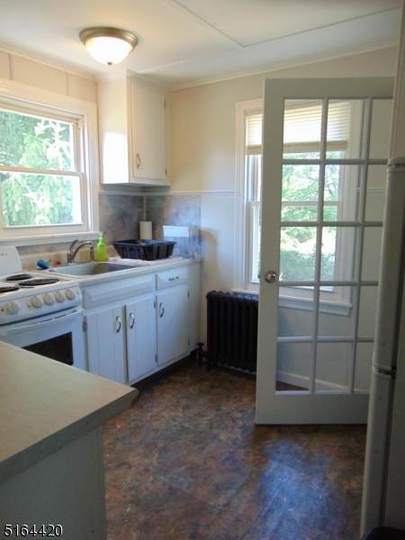 34 Readington Rd - Photo 1