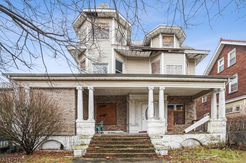 16 Ingraham - Photo 1