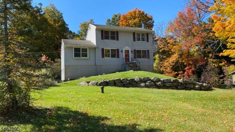 32 Hickory Rd - Photo 1