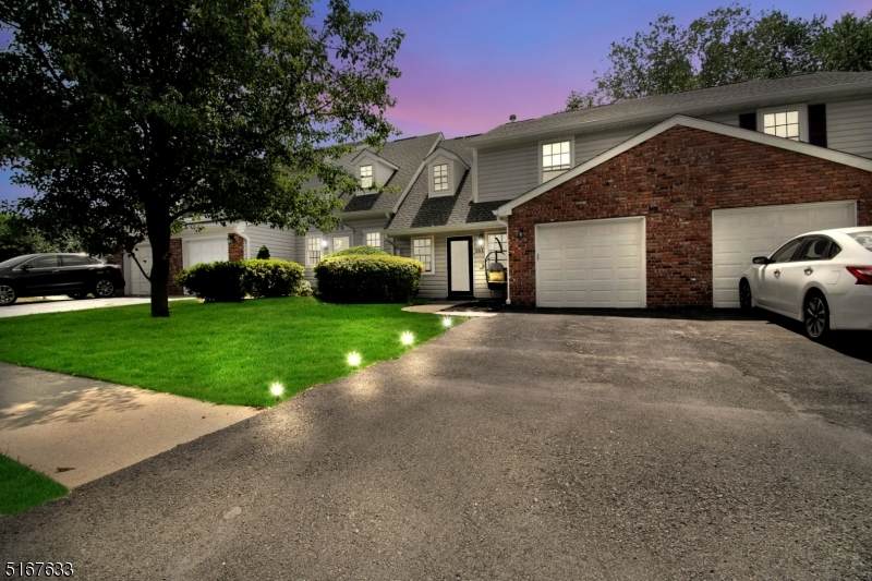 161 Beckett Pl - Photo 1