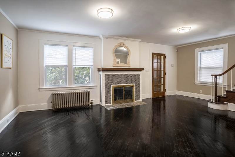 13 Jones Pl - Photo 1