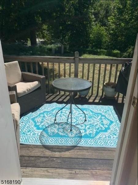 522 Riverdale Blvd - Photo 1