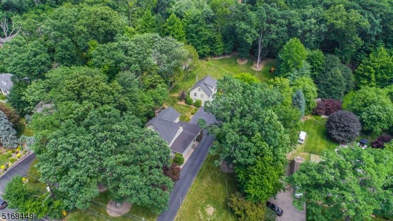 96 Grandview Ave - Photo 1