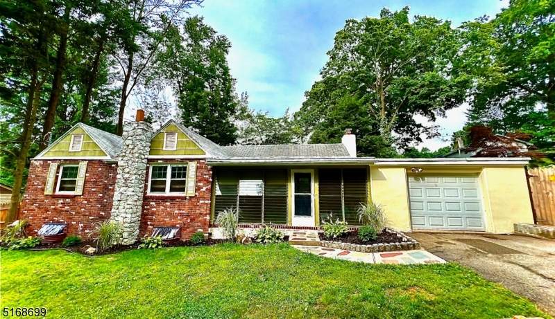 9 Southard Rd - Photo 1