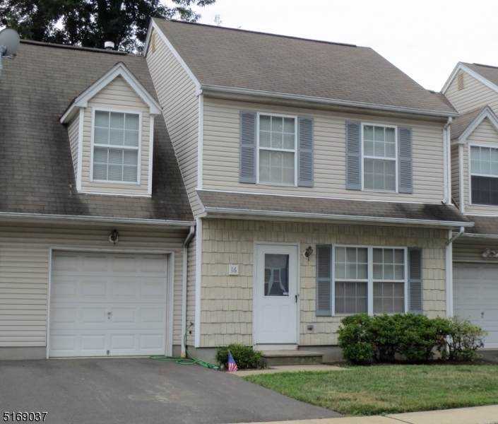 620 Grove St - Photo 1