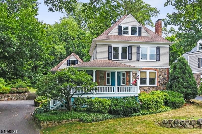 85 Woodland Ave - Photo 1