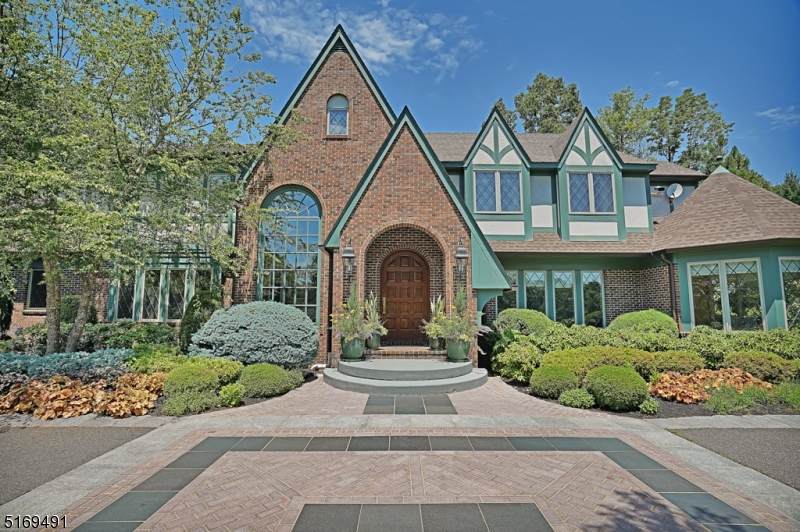 12 Carriage Hill Dr - Photo 1