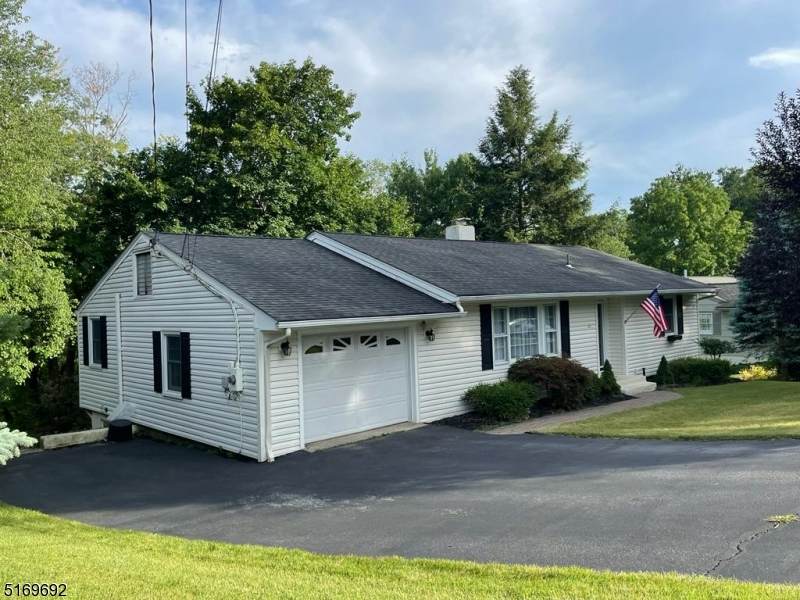 11 Lewis Ln - Photo 1