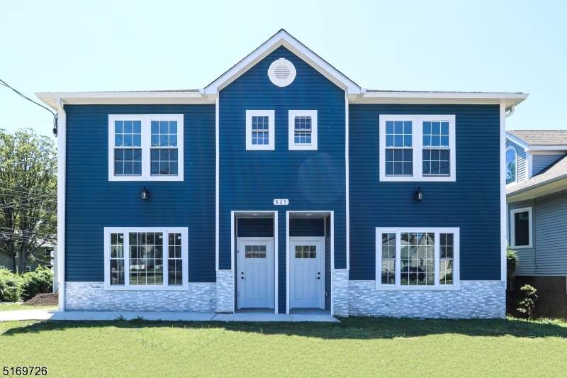 825 Allwood Rd - Photo 1