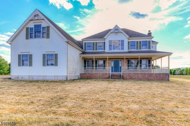 11 Amerman Ln - Photo 1