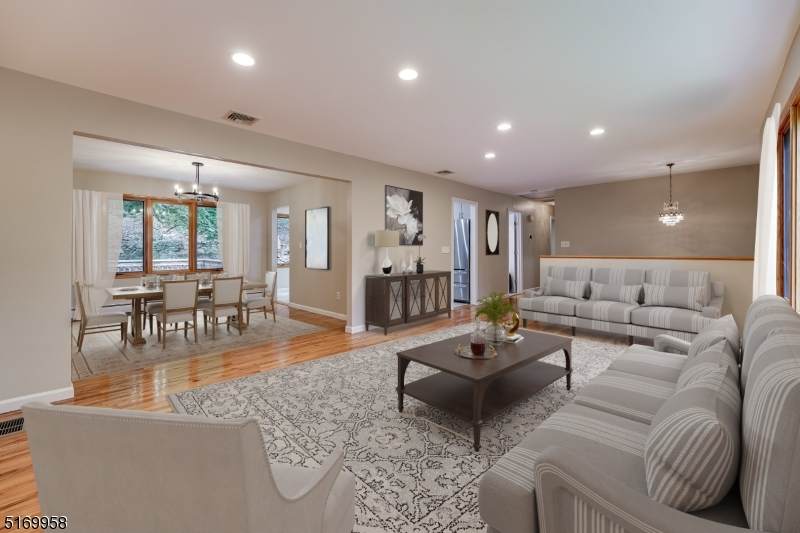 290 W Hanover Ave - Photo 1