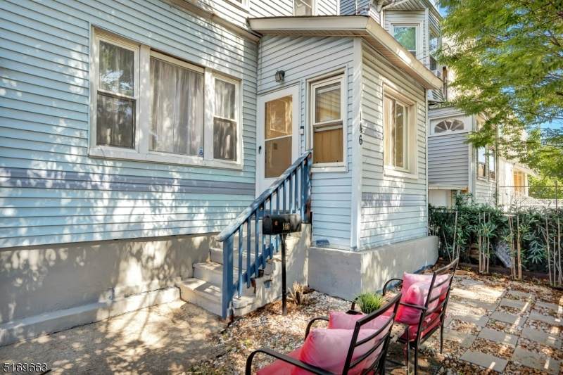 146 N 6Th St - Photo 1
