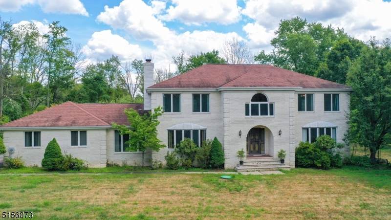 150 Hillcrest Rd - Photo 1