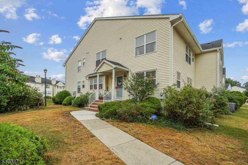 364 Keswick Dr - Photo 1