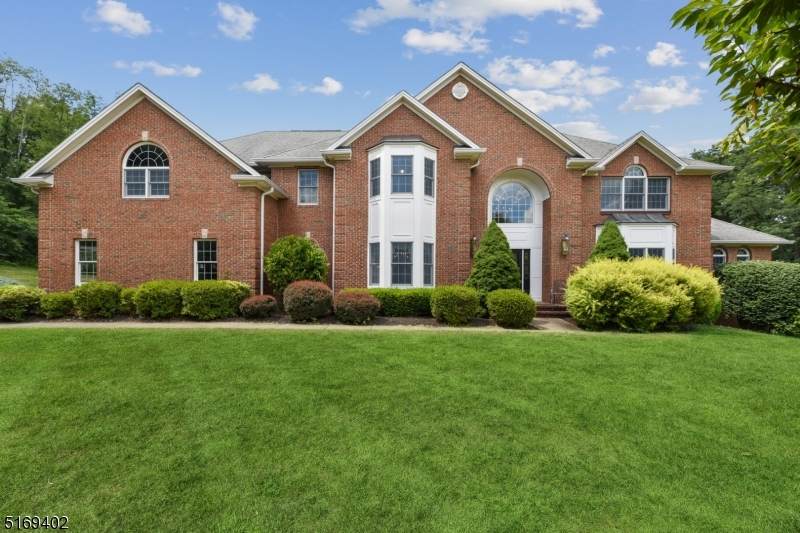 9 Howell Dr - Photo 1