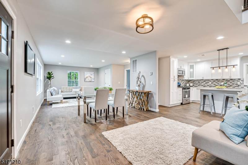 54 Howard Ave - Photo 1