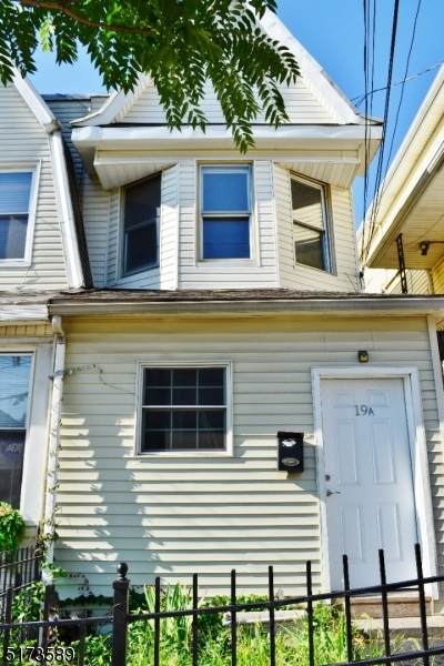 19 Claremont Ave - Photo 1