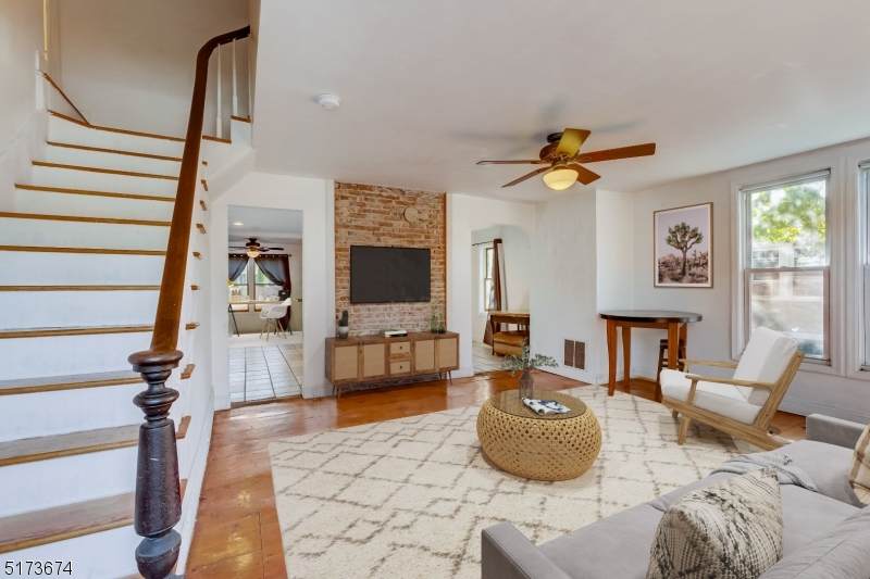 105 Main St - Photo 1