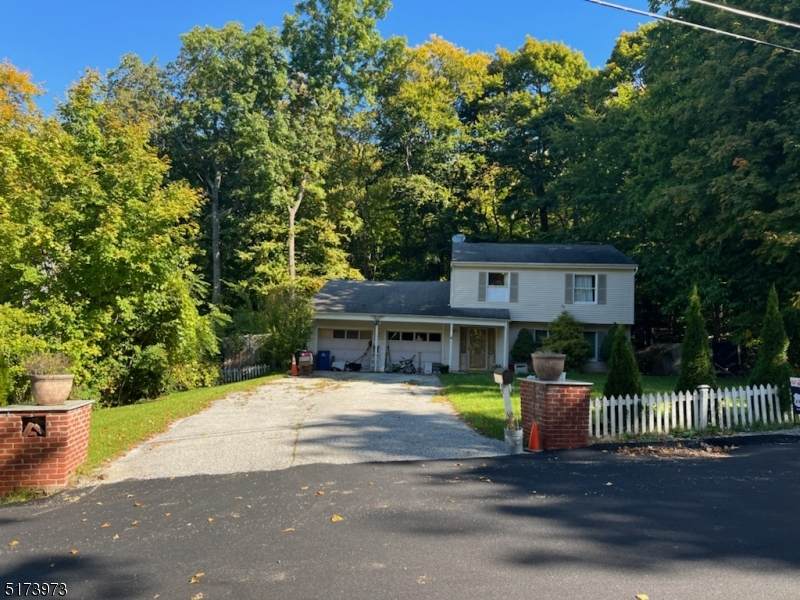 22 Karen Rd - Photo 1