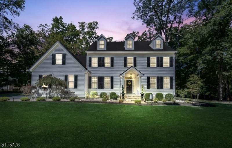 5 Edgewood Rd - Photo 1