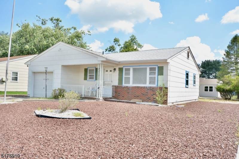 21 Coventry Rd - Photo 1