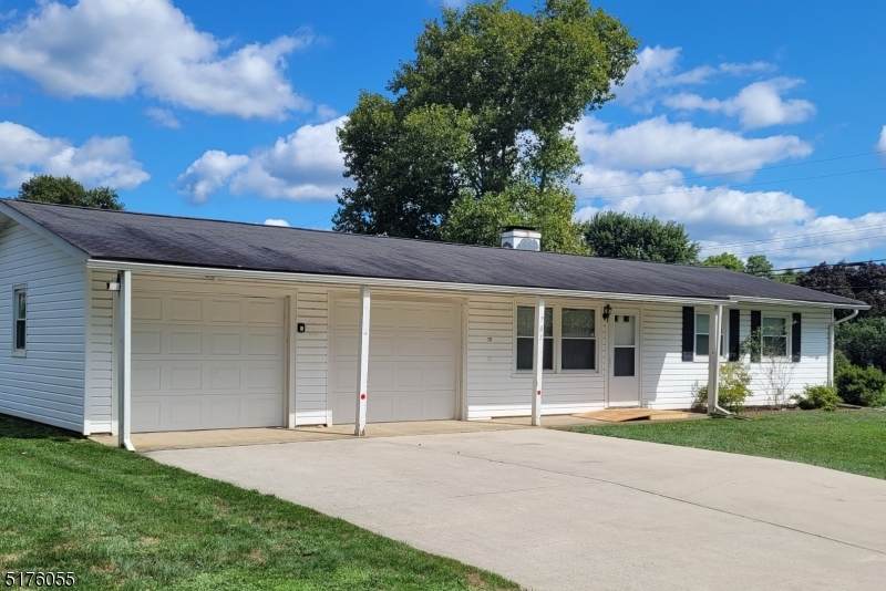 701 Lynda Rd - Photo 1