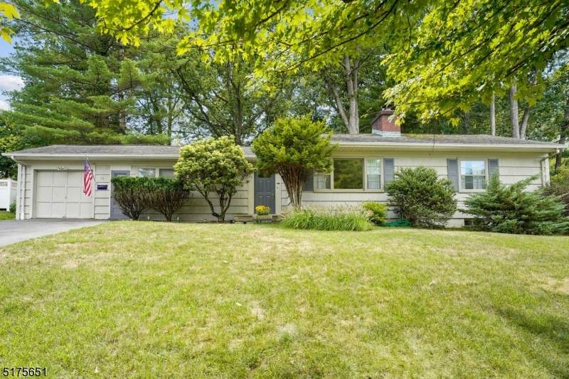 82 Jacobus Ave - Photo 1