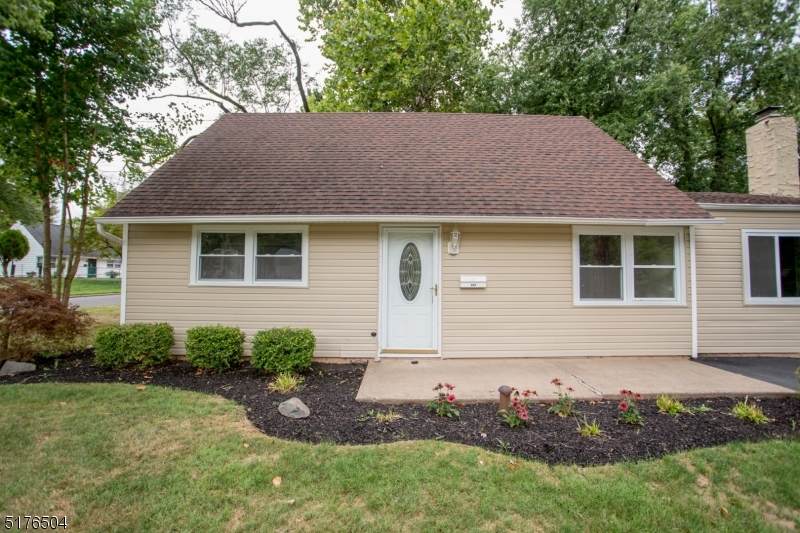 943 Terrace Blvd - Photo 1