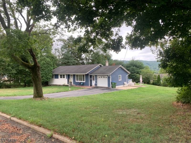104 E Sunnyview Ave - Photo 1