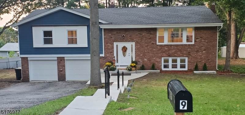 9 Pierce St - Photo 1