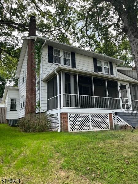 68 Forest Ave - Photo 1
