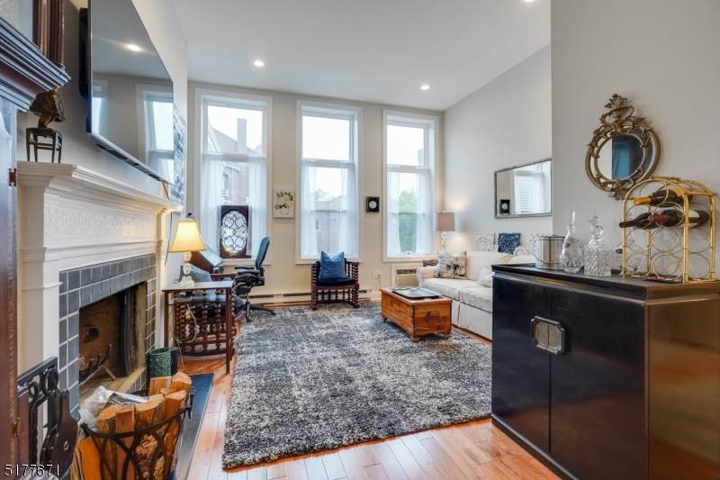 515 Trinity Pl - Photo 1