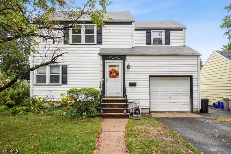 601 W Lake Ave - Photo 1
