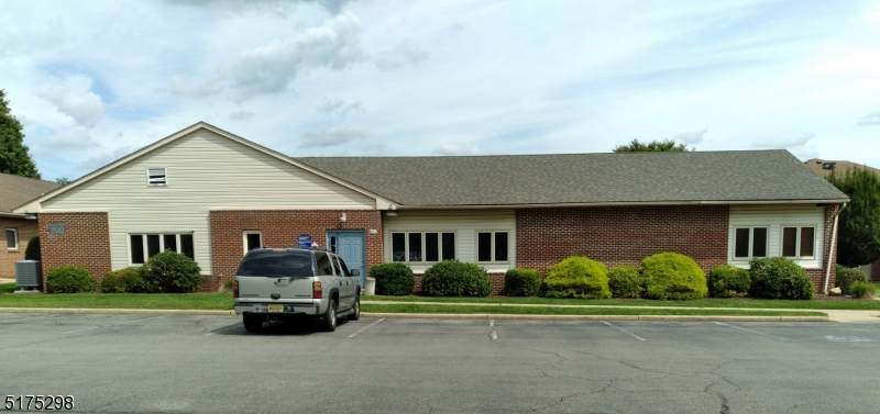 700 Coventry Dr - Photo 1