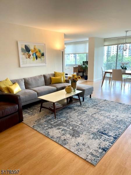 1 Claridge Dr - Photo 1