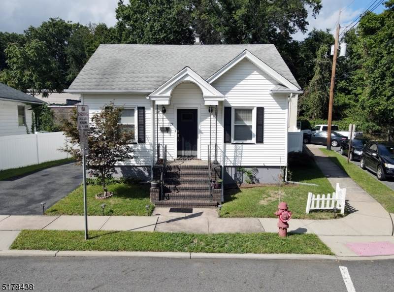 25 Vincent St. - Photo 1
