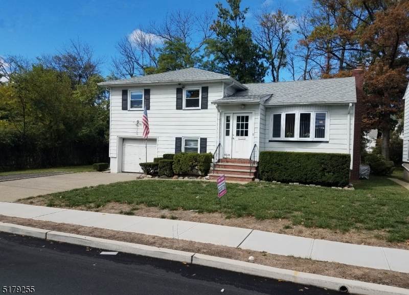 958 Lehigh Ave - Photo 1