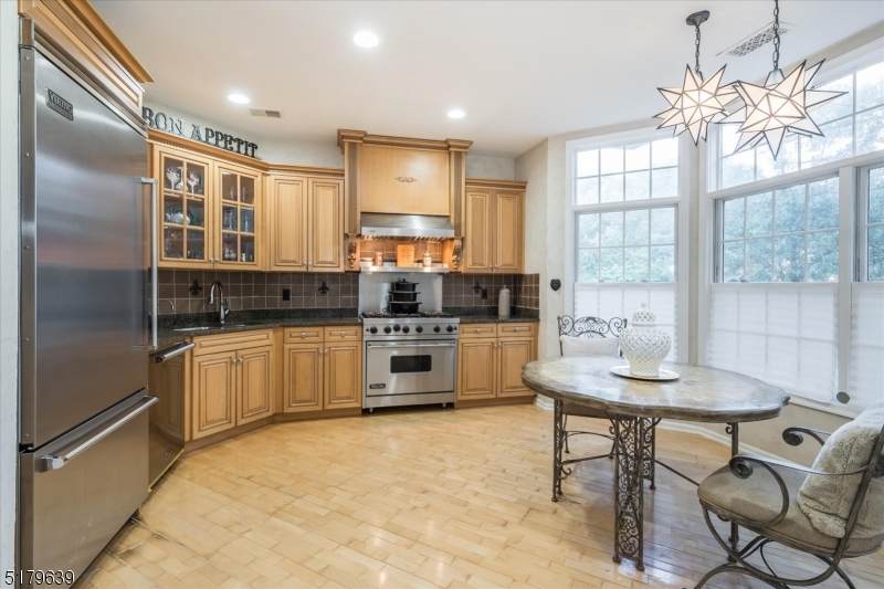103 Regal Blvd - Photo 1