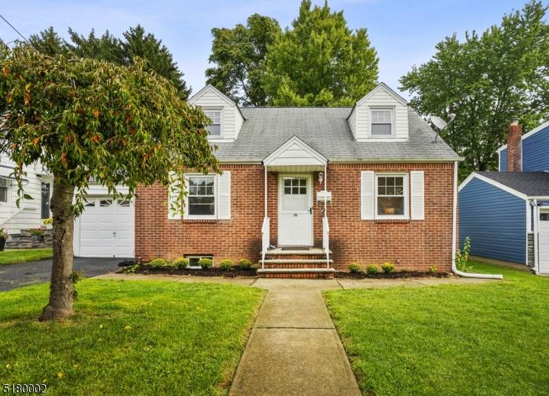 98 Sherwood St - Photo 1
